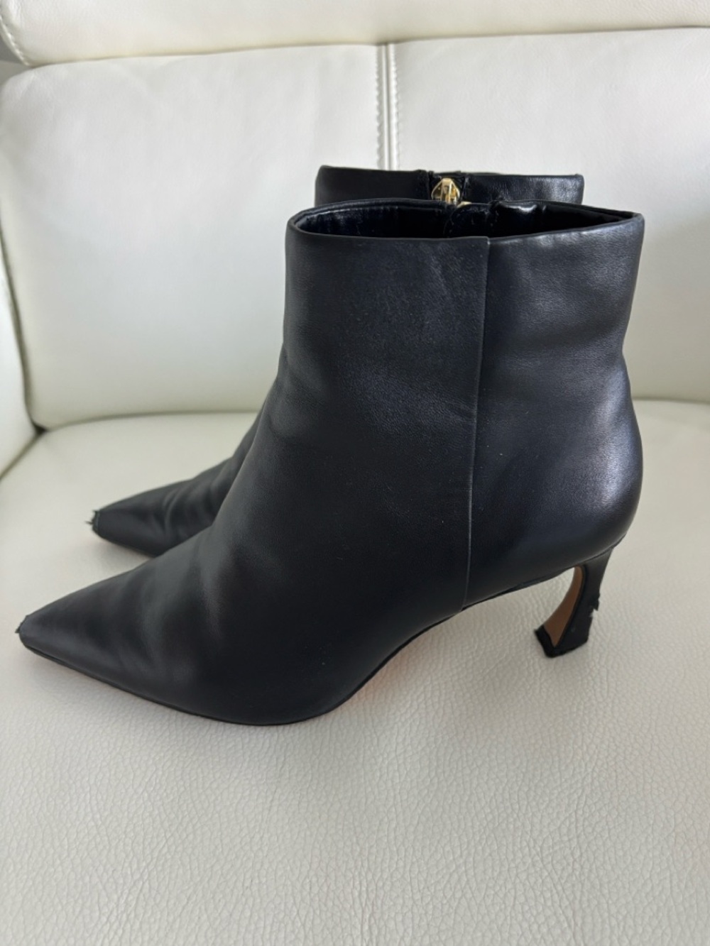 Vince Camuto Drusila Black Leather Pointed-Toe Ankle Boots 7.5 W